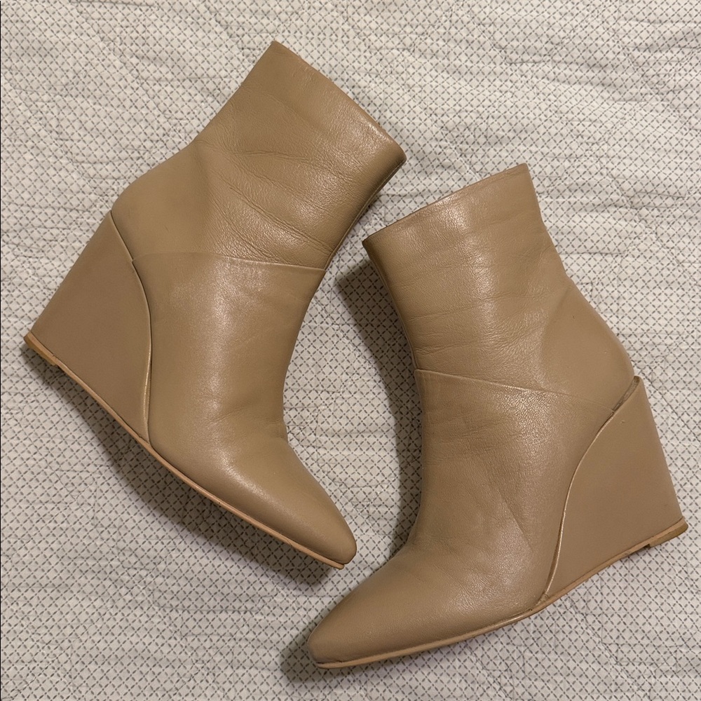 Seychelles - Only Girl Pull On Casual Boots Ankle High Heel 3''